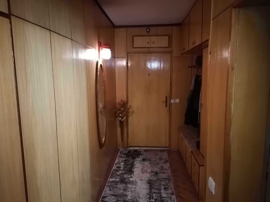 Продава се апартамент 120 кв. м. - 200 000 евро