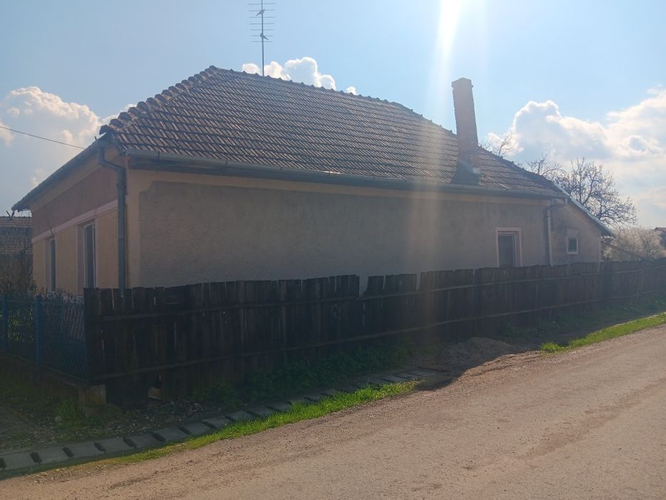 Vand casa 92 mp in comuna Lunca Muresului, jud. Alba, si teren intravilan 1471 mp