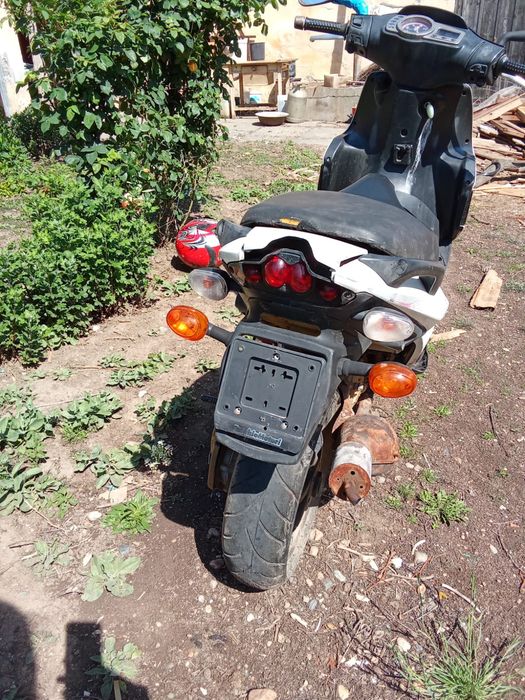 scuter Gilera Runner