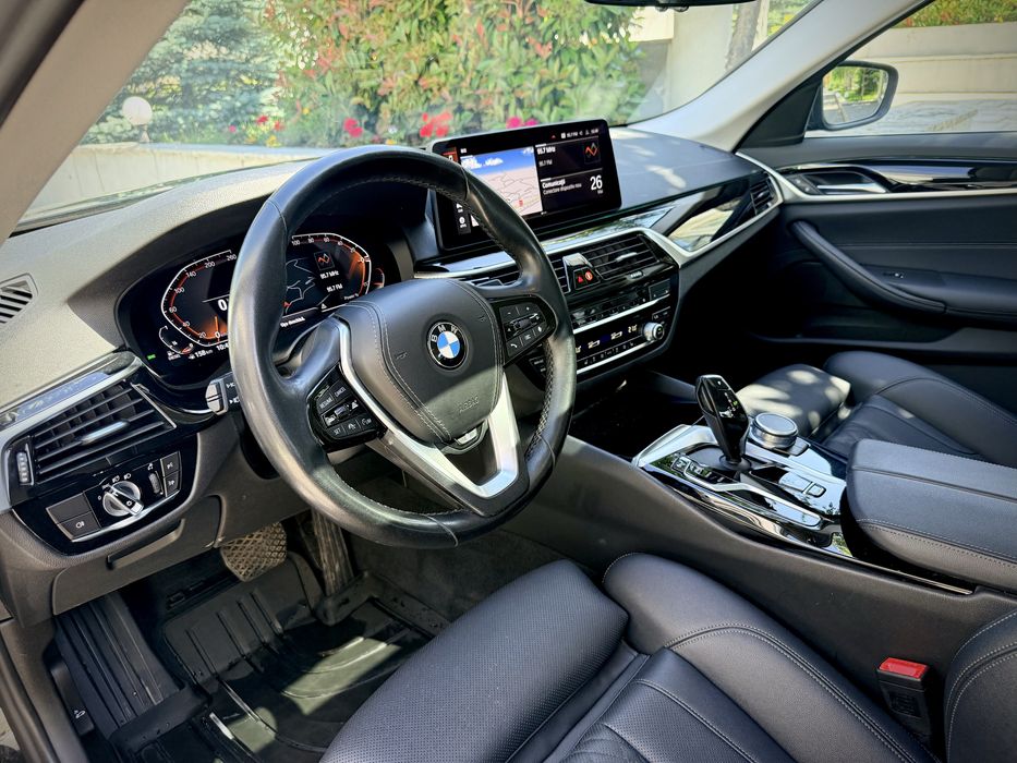 BMW 520d Facelift Fab 2022 ! Garantie 12 Luni ! Finantare !