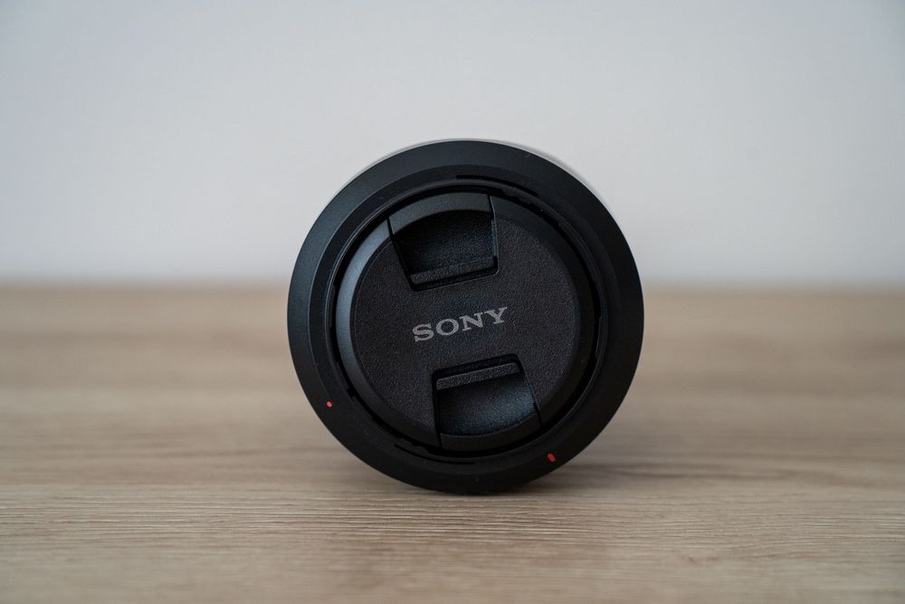 Обектив Sony FE 28-70mm f/3.5-5.6 OSS