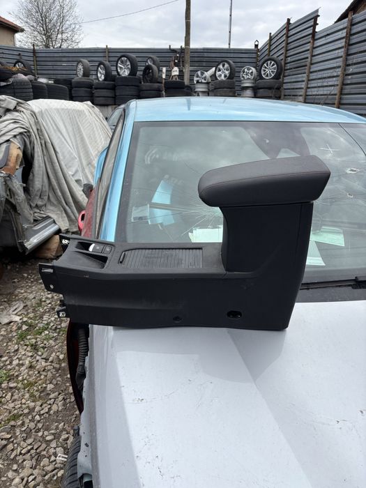 подлакътник за renault clio 5//рено клио 5