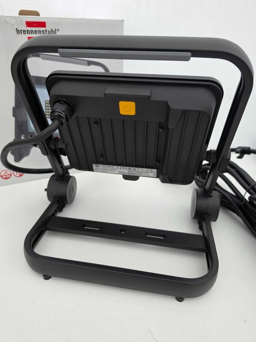 Brennenstuhl JARO 7060 M proiector led portabil cu alimentare de la retea 5800 lumen | 6500 K | 230 V