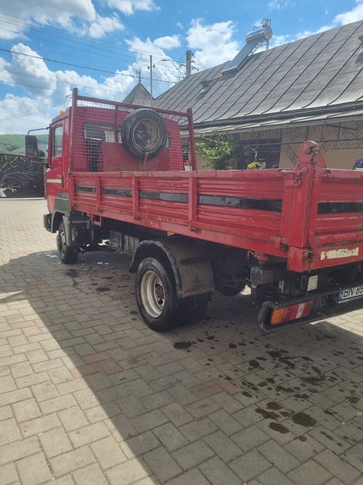 Nissan eco t100 .