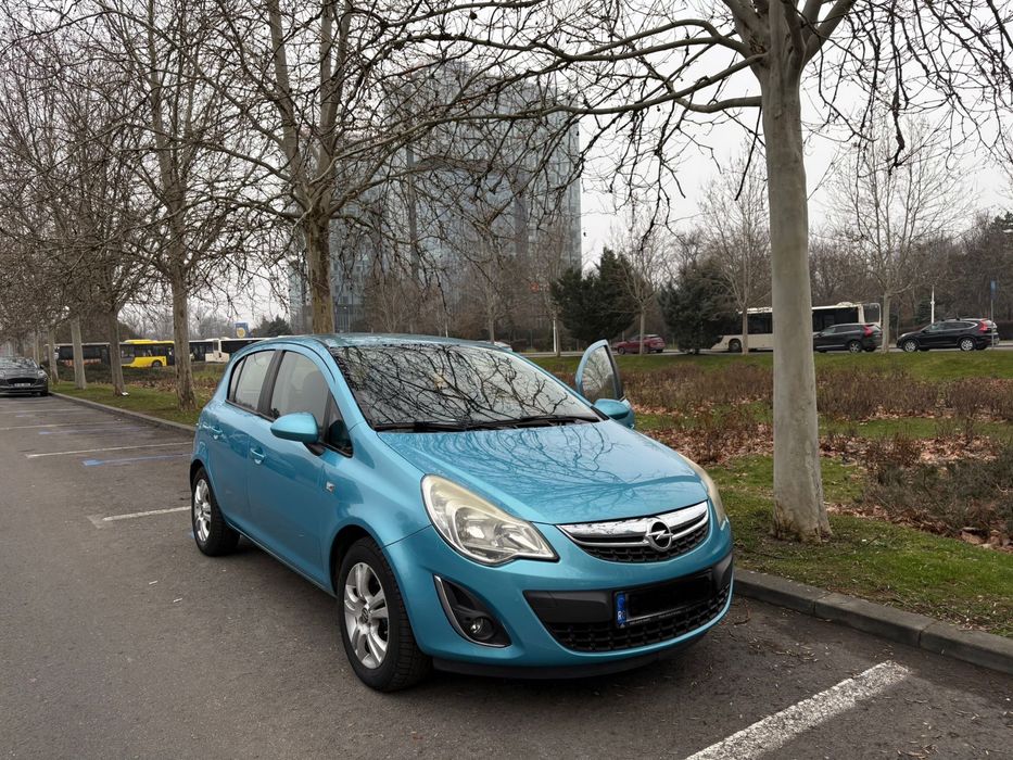 Opel Corsa D  2011