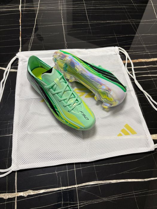 Ghete de fotbal Adidas