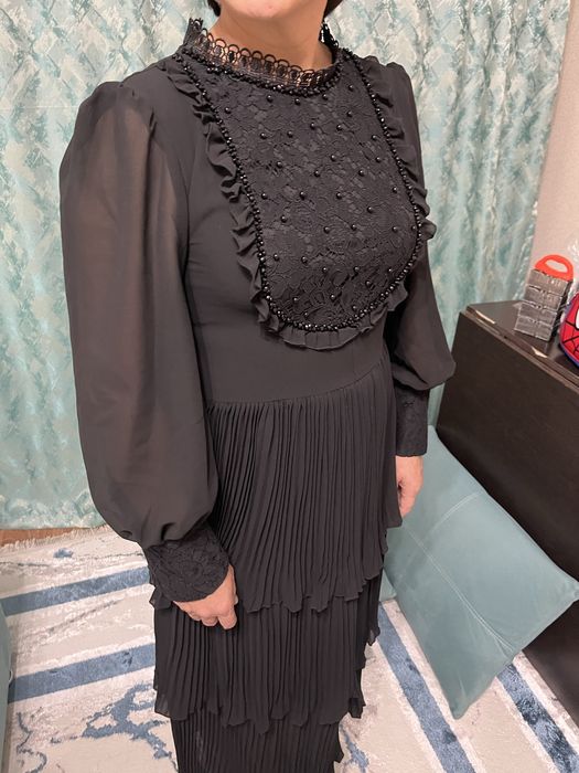 Черное платье вечернее