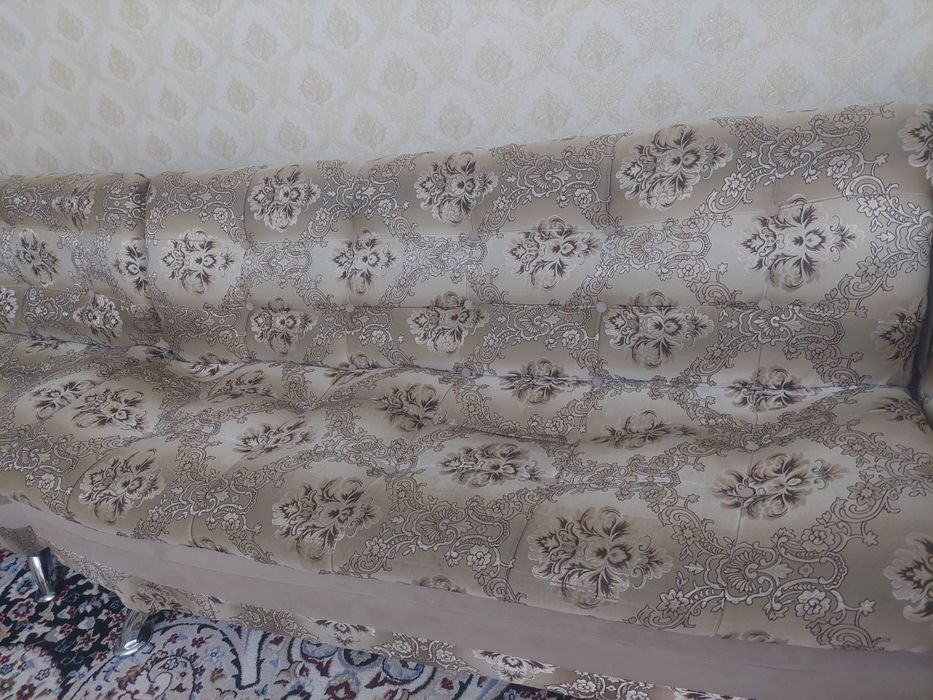 Қонақ бөлмеге 2креслосы мен 1диван