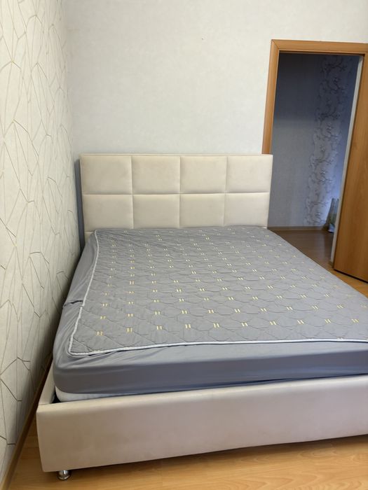 Спальная кровать