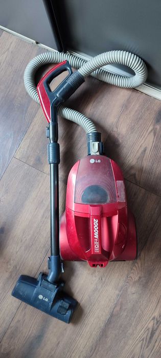 Пылесос LG 2000W Б/У