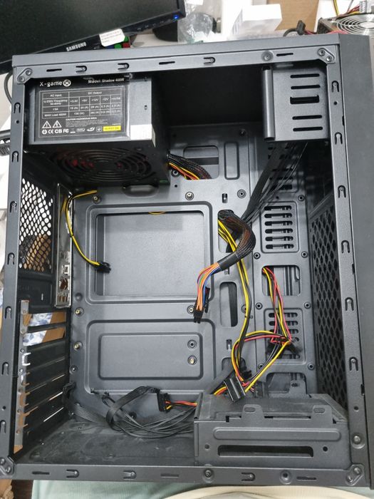 Продам корпус с блоком питанием