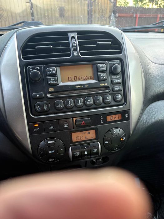 TOYOTA RAV4 0 — imagine 2