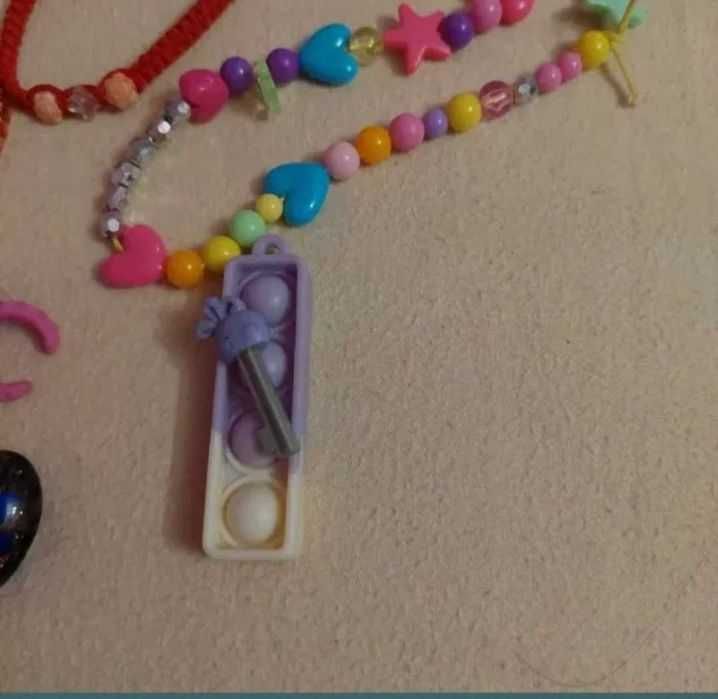 Set bijuterii/ jucarii lucrate manual