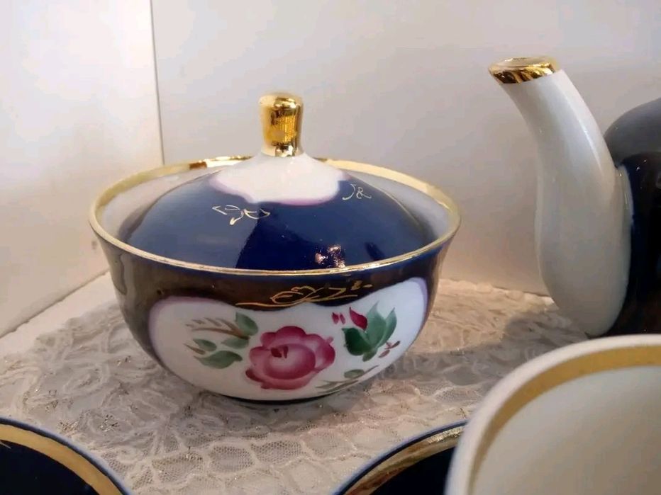 Руски порцелан. Сервиз за чай