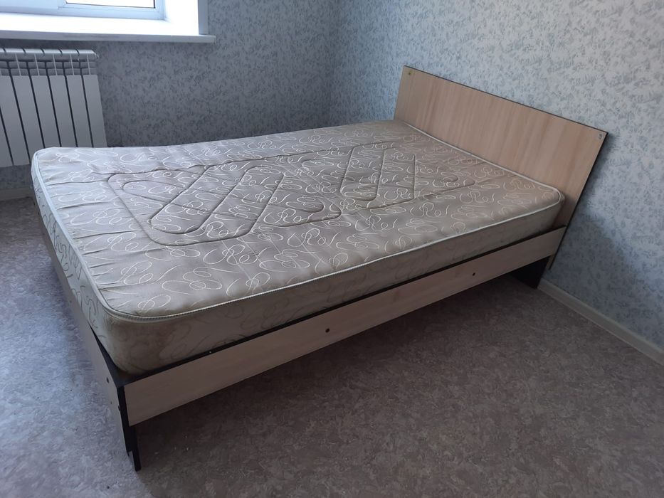 Продам односпальную кровать