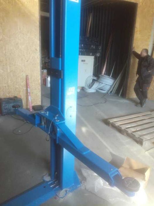 Подемник за автомобили 4 тонен