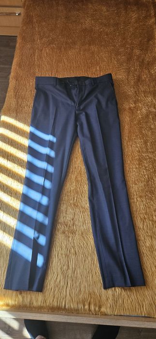 Елегантни мъжки костюми