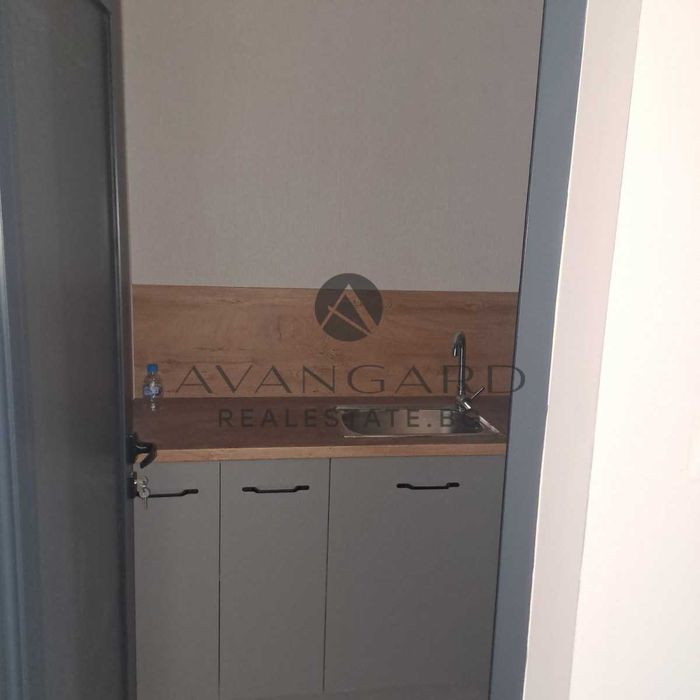 оф.21417 Партерен Магазин до маг. Била 1