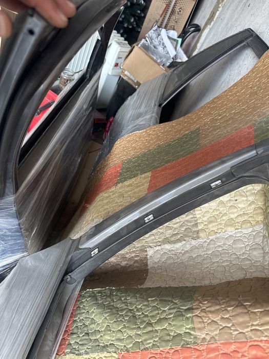 Двери BMW X5 4шт в родне.