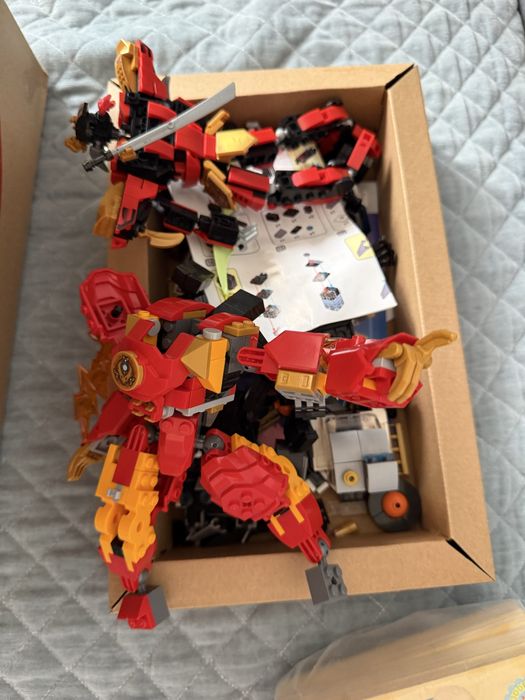 Отдам даром игрушки конструктора