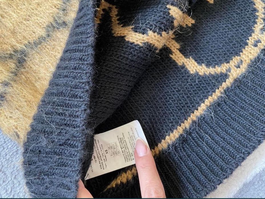 Pinko-оригинална вълнена жилетка!