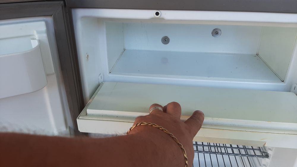 Frigider Electrolux 12v-gaz-220v