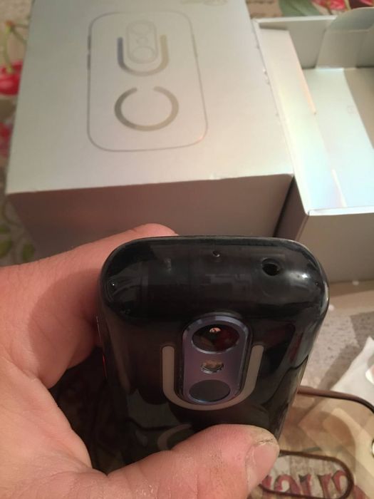 Олар кезек-кезек қара кискаға камминг жасайды