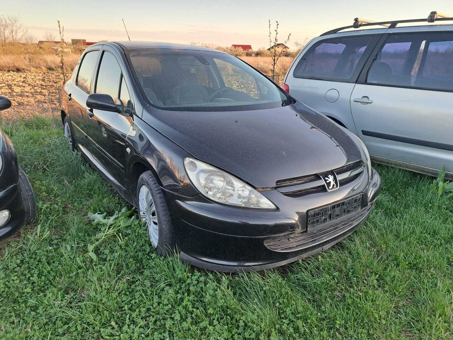 Dezmembrez Peugeot 307 diesel