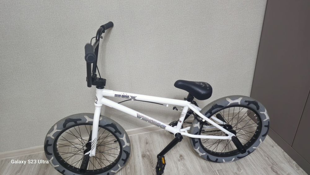 Продам Велосипед BMX новый