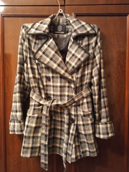 Полупальто демисезонные производство Тайланд, размер 48 - 50