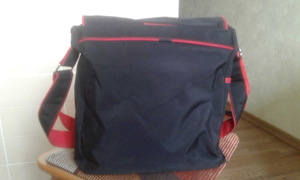 Сумки  новые стильные