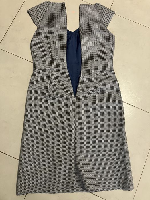 Елегантна дамска рокля