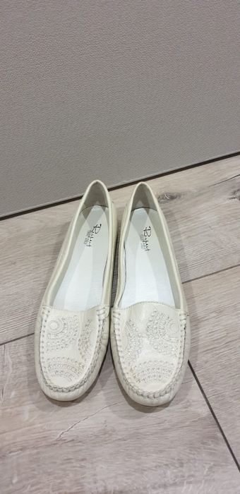 Женская обувь фирмы Respect