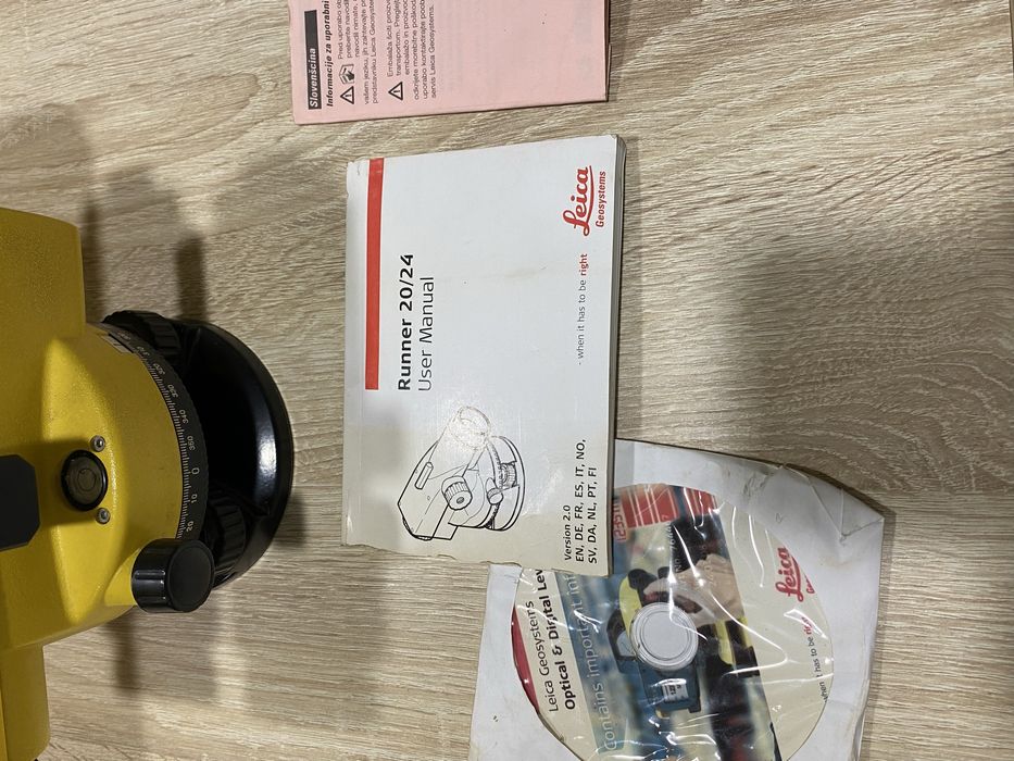 Нивелир Leica runner 20
