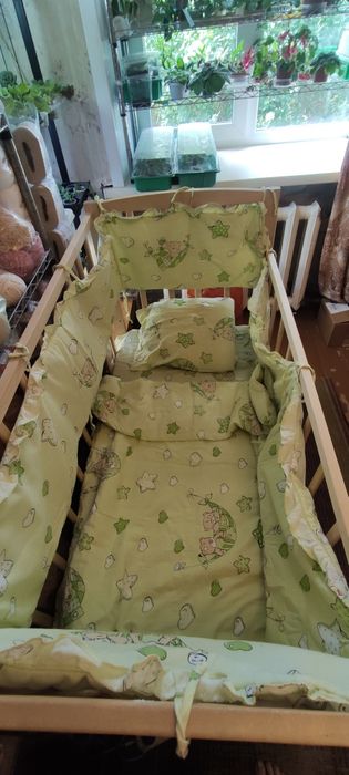 Продам детскую кроватку