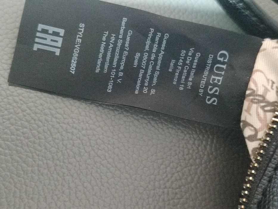 Дамска чанта GUESS Christy LRG Girlfriend Satchel