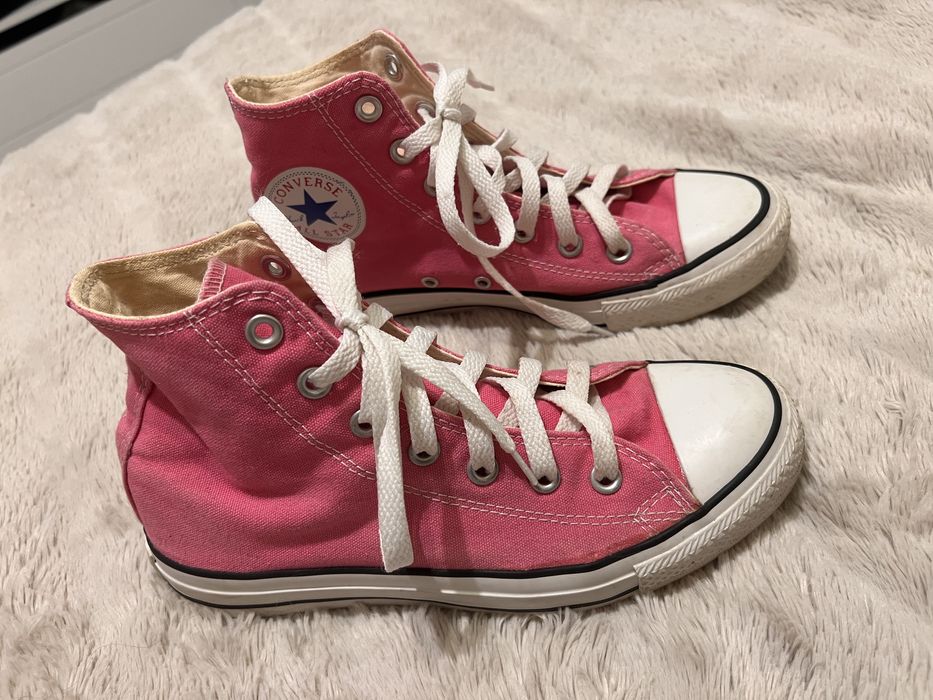Converse roz marimea 37