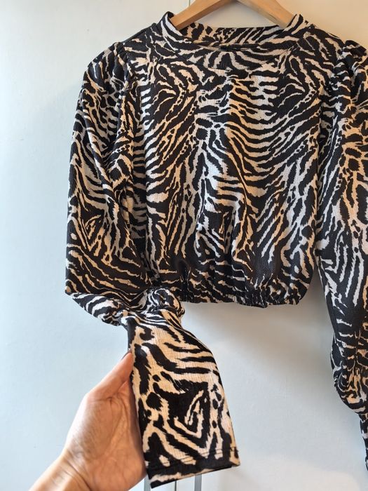 Bluză crop top River Island, măsura S