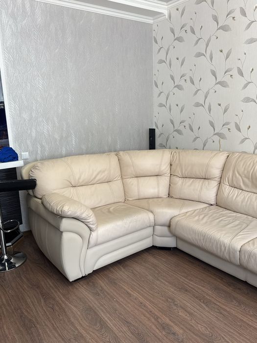 Продам Диван с креслом