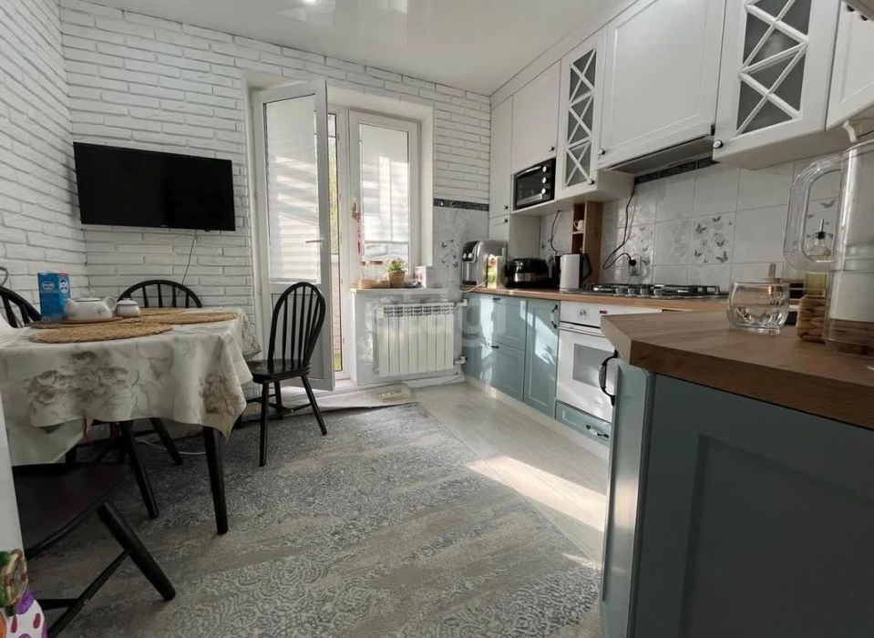 Продам квартиру на Марата оспанова 52