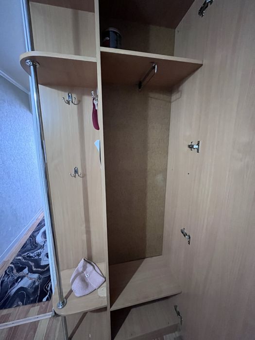 Продам 2 шкафа б/у