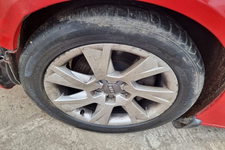 bara armatura spate haion portbagaj volan plafoniera stop tripla stanga dreapta spate Audi A5 cabriolet  motor 2.0tfsi  CDN  dezmembrez turbina piese