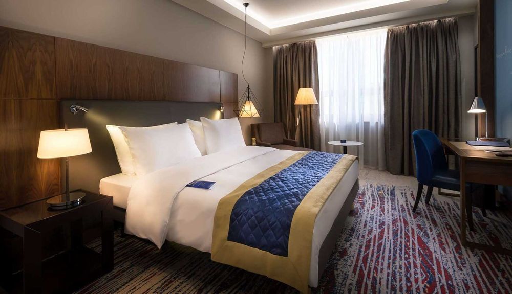 Отель возле центра Без Загс