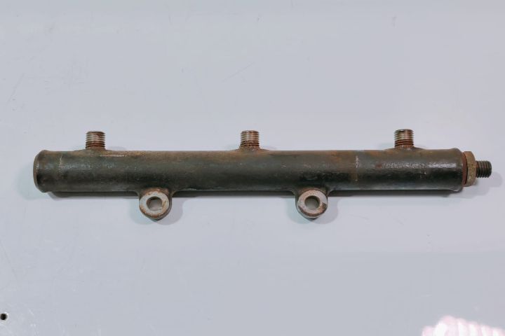 Rampa injectoare 4R8Q9D280BC Land Rover Range Rover a 3-a generatie (