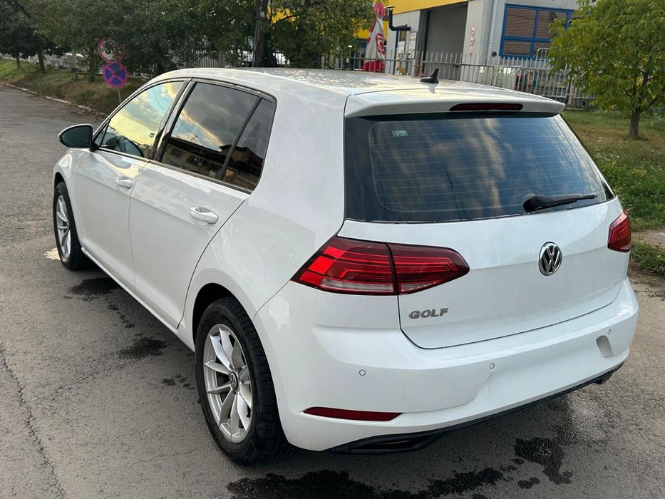 VOLKSWAGEN Golf 2020 — imagine 4