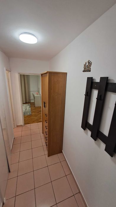 Inchiriez apartament 1 camera decomandat, 32 mp + balcon, Complexul Studentesc