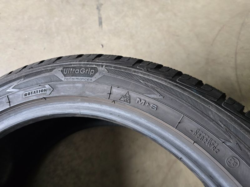 255/45/20 Goodyear, зимни гуми - 4 бр.