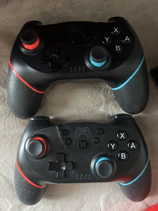 Nintendo v2 plus un joc:(fifa 18)