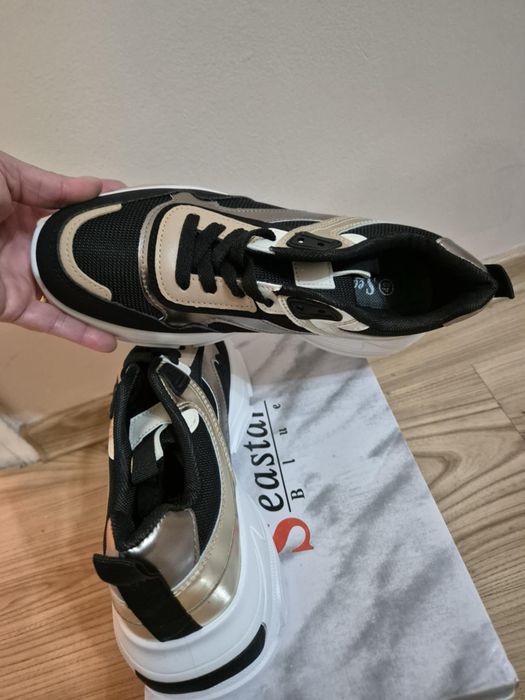 Дамски италиански маратонки номер 40! Състояние ново!