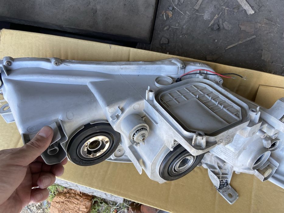 Оптика на камри 40